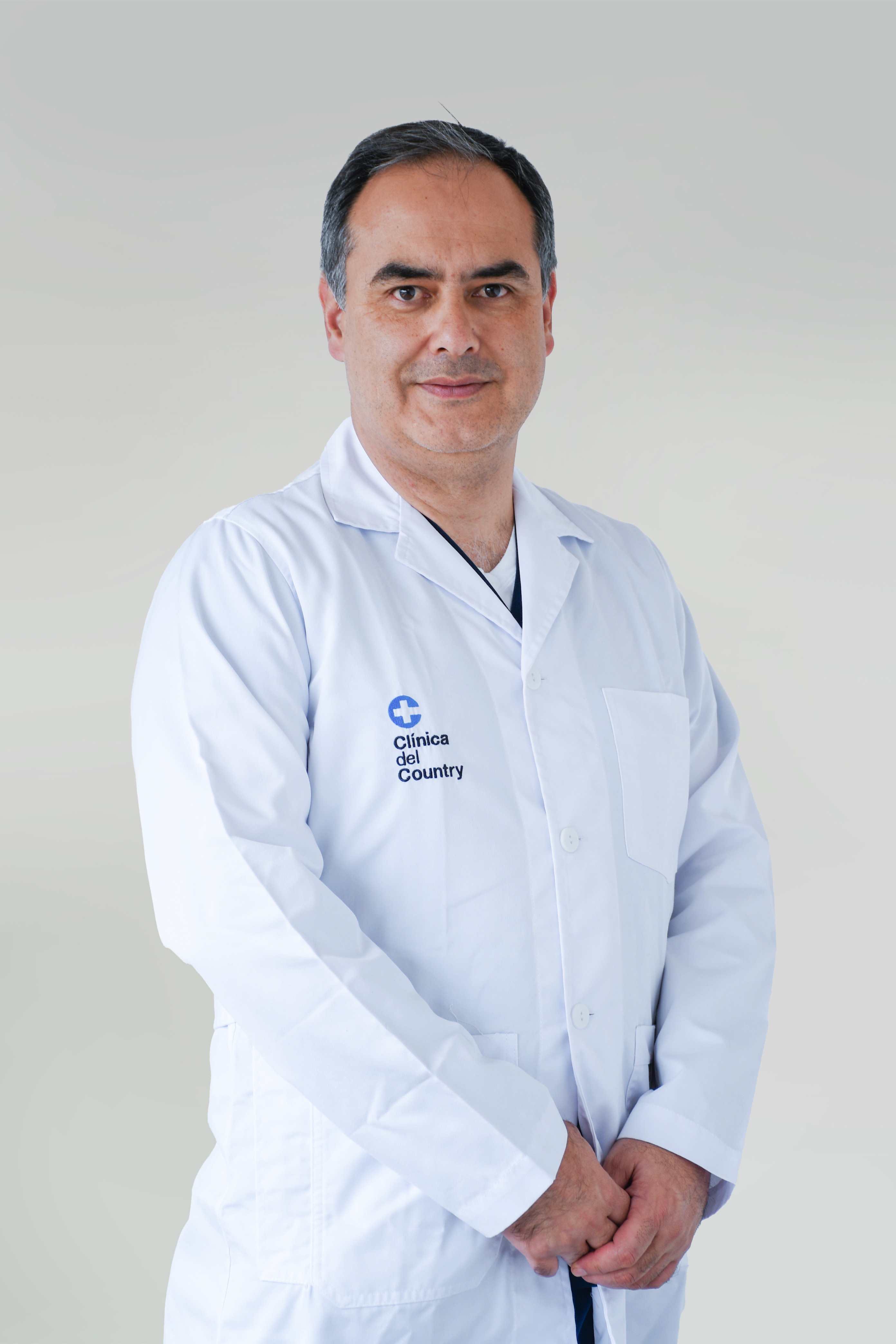 Dr. Sebastián Quintero Camacho