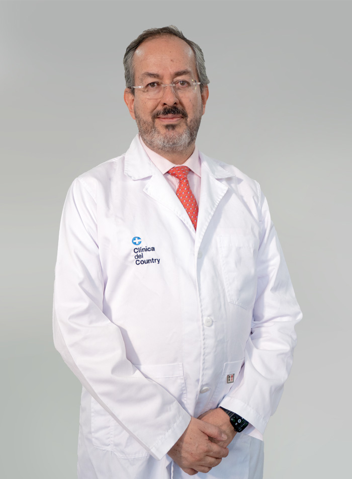 Dr. Hernán Carranza Isaza